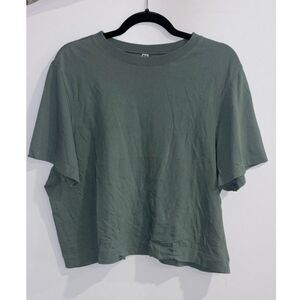 Uniqlo Green Cropped Boxy Tee Women’s XL